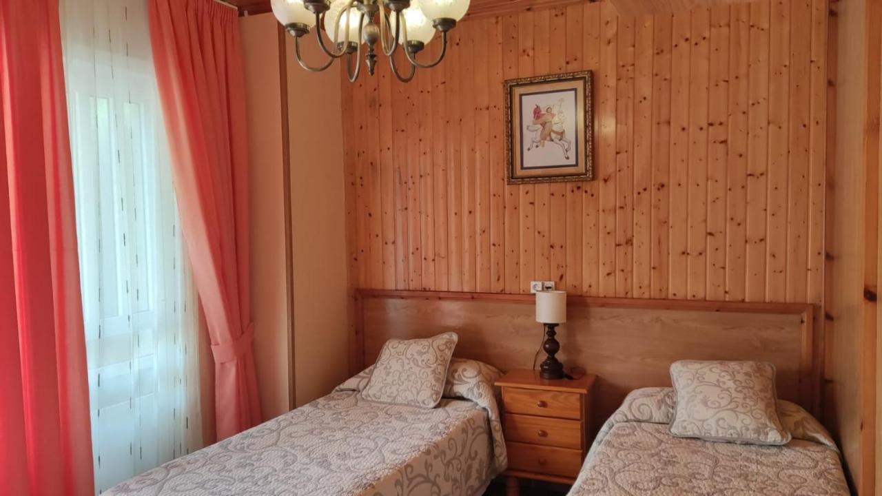 Casa David Hotel ตริอากาสเตลา ภายนอก รูปภาพ