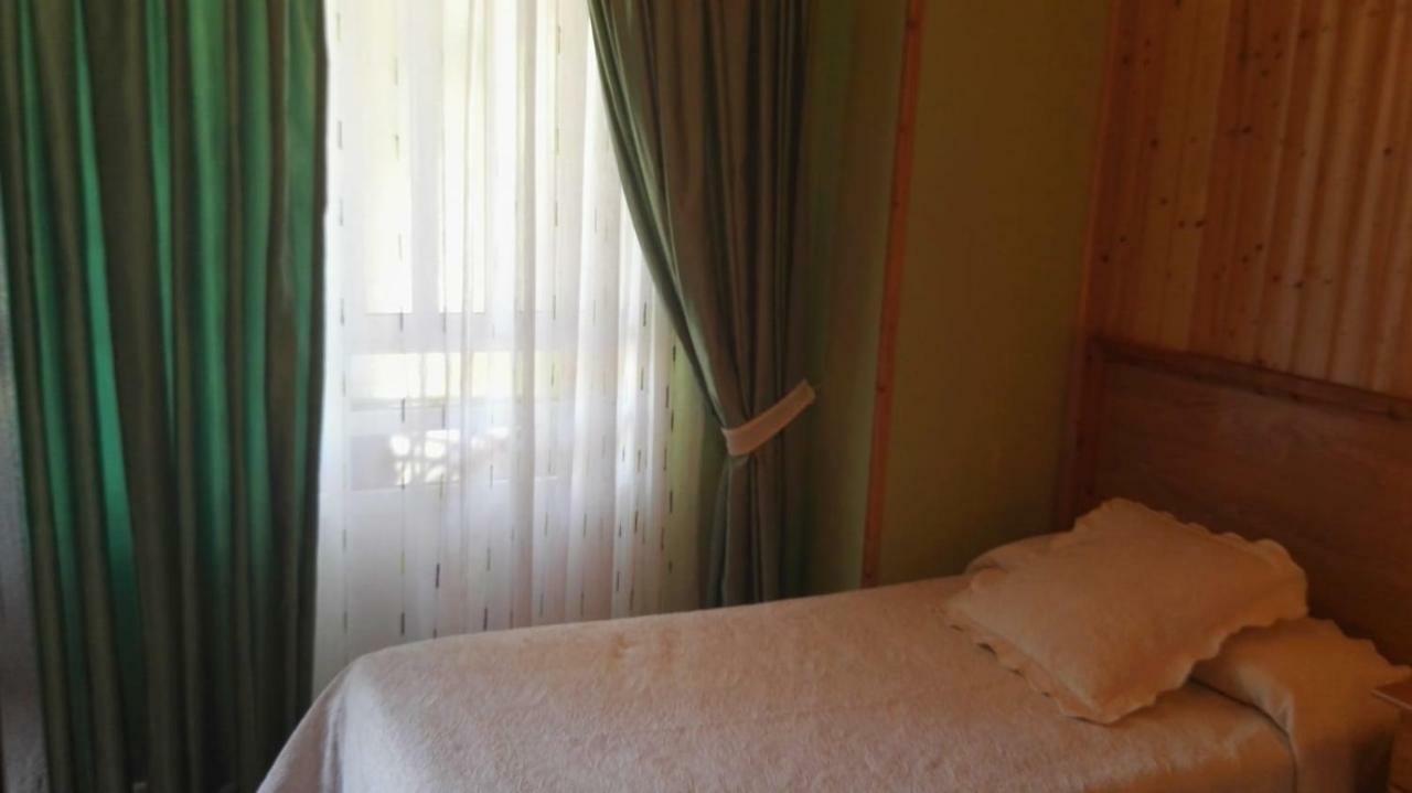 Casa David Hotel ตริอากาสเตลา ภายนอก รูปภาพ